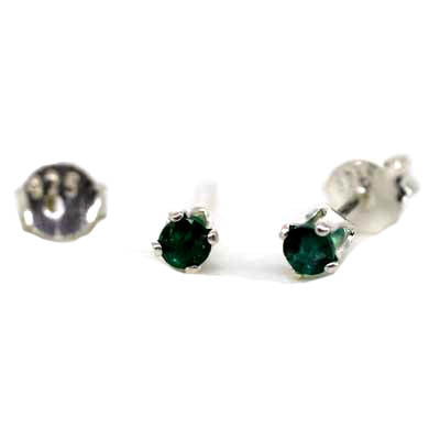 3mm emerald deals stud earrings