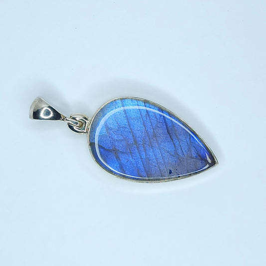 Labradorite Pendant in Sterling Silver