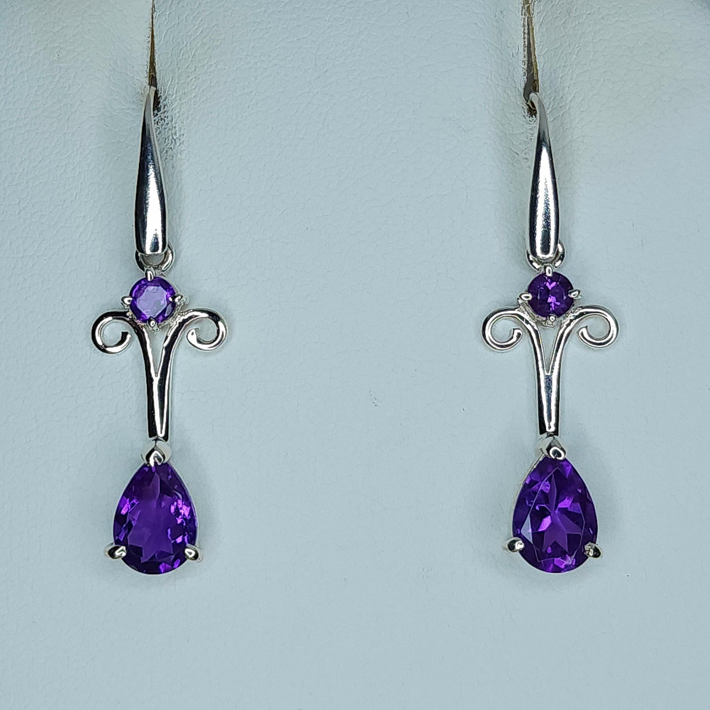 Amethyst in Silver Earring