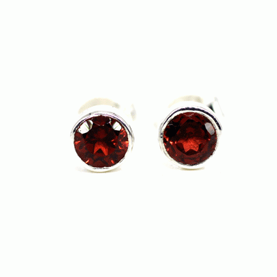 Garnet Stud Earrings - Round